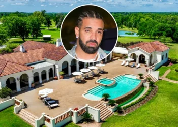where does Drake live